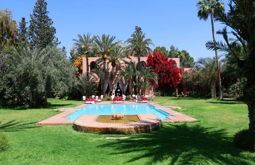 Dar Ayniwen Garden Hotel & Bird Zoo-1